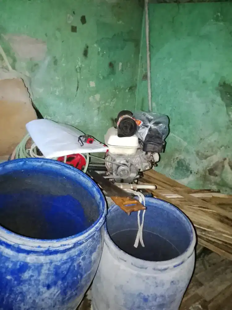 Mesin steam motor + selang, gentong air dan semprotan