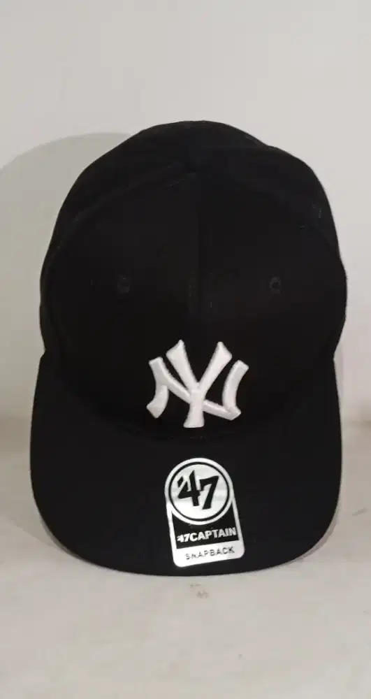 NY 47 SNAPBACK HITAM