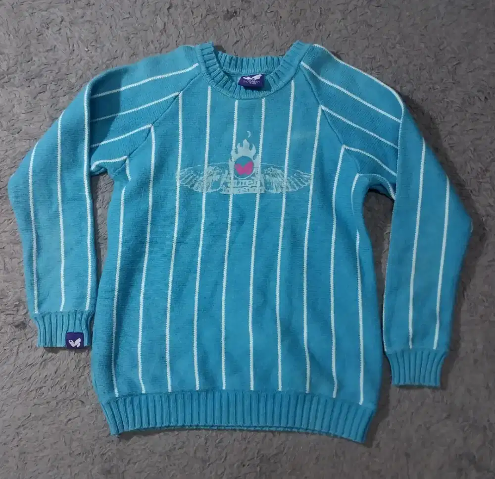 Swrater rajut anak perempuan preloved