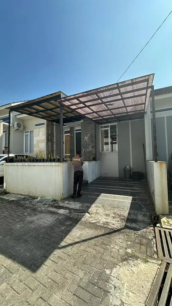 Rumah 2KT di Area One-Gate System Sariwangi Village