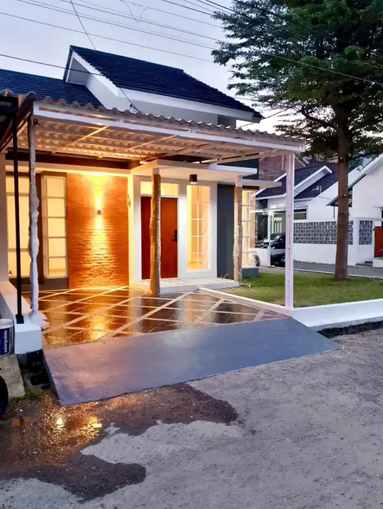 RUMAH BARU SEMI FURNISHED SIAP HUNI AREA MARGAHAYU RAYA