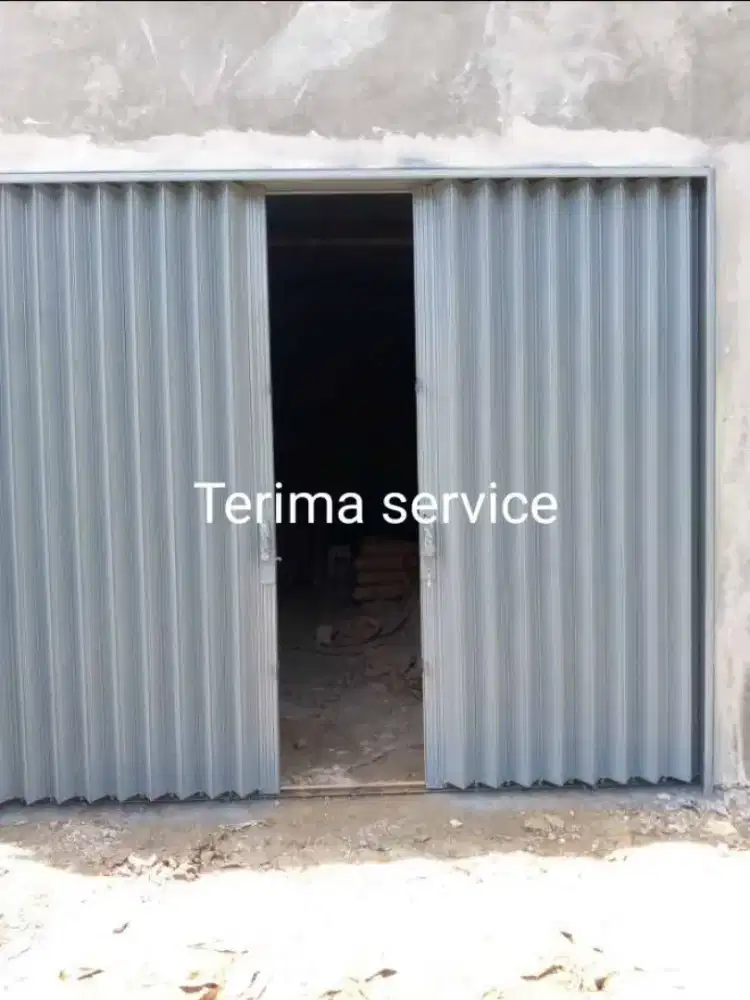 Rolling door folding gate murah