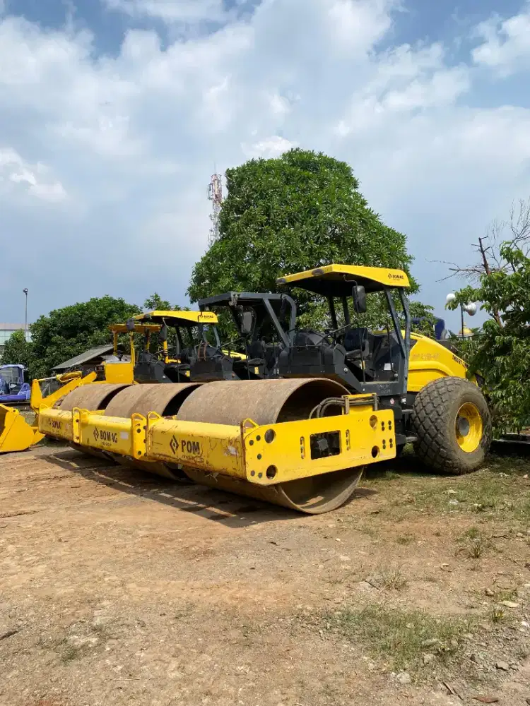 Vibro BOMAG BW211D-40 Tahun 2022