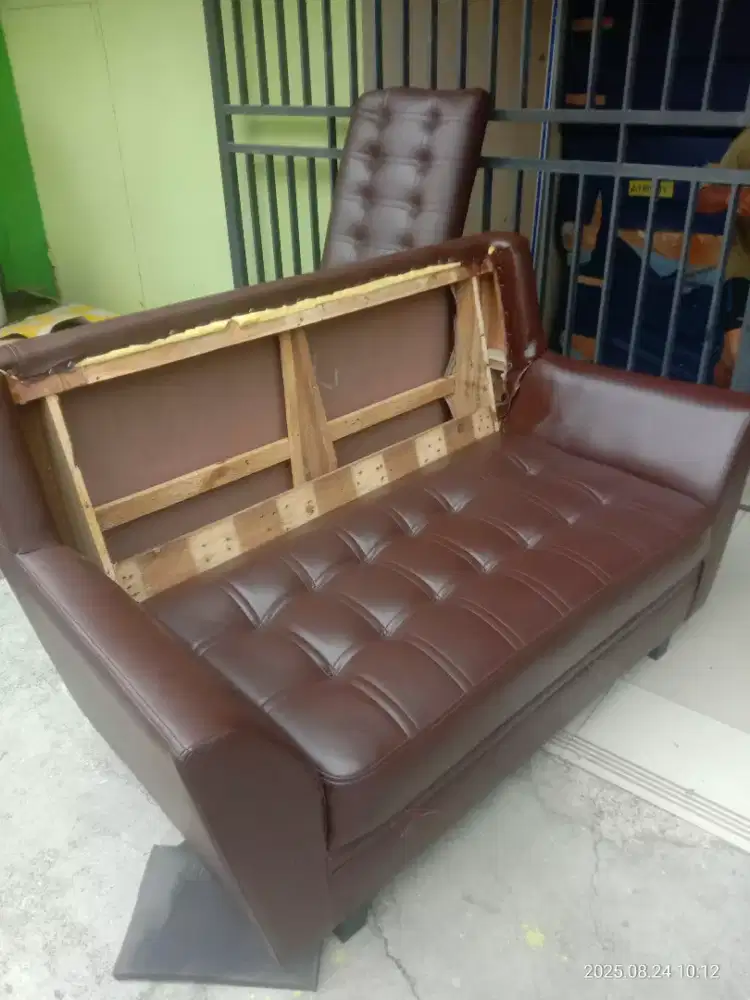 Service sofa panggilan