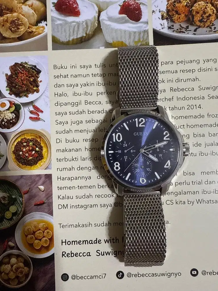 Jam tangan pria guess