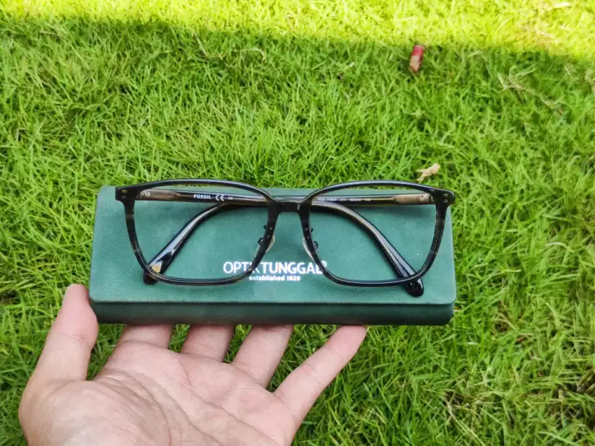 Frame kacamata FOSSIL Original second