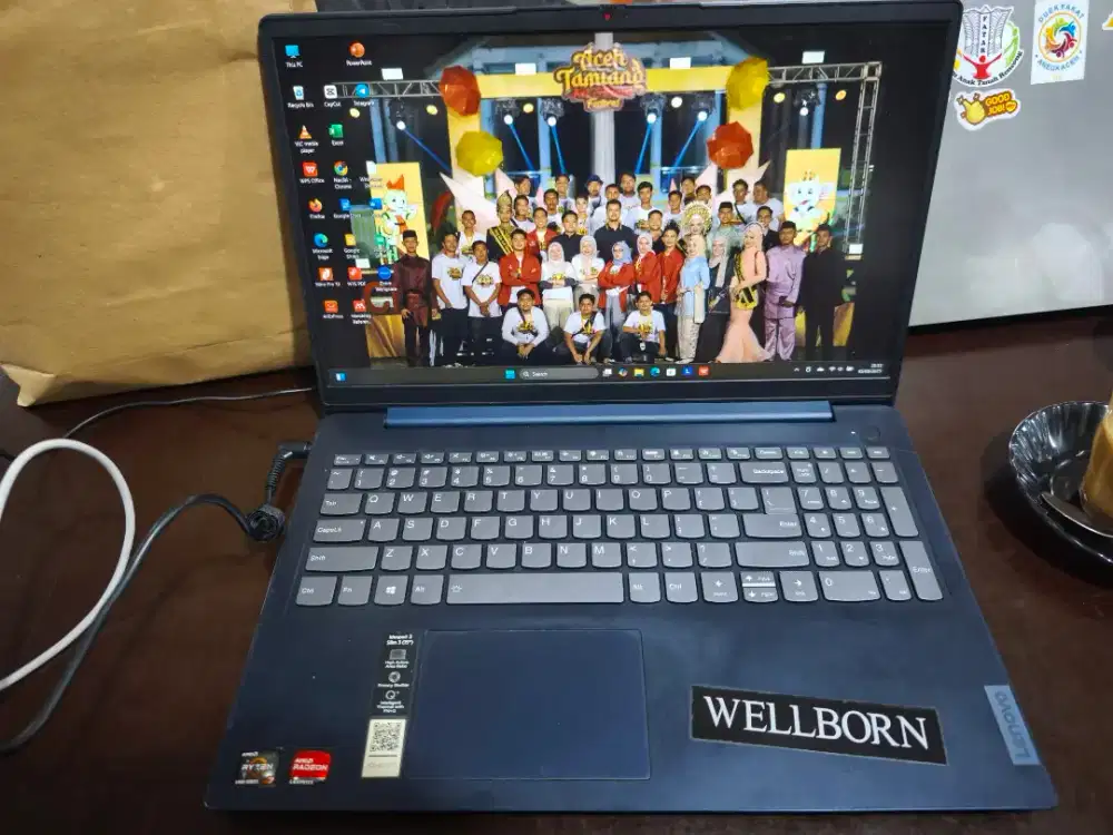 Laptop Lenovo amd ryzen 7