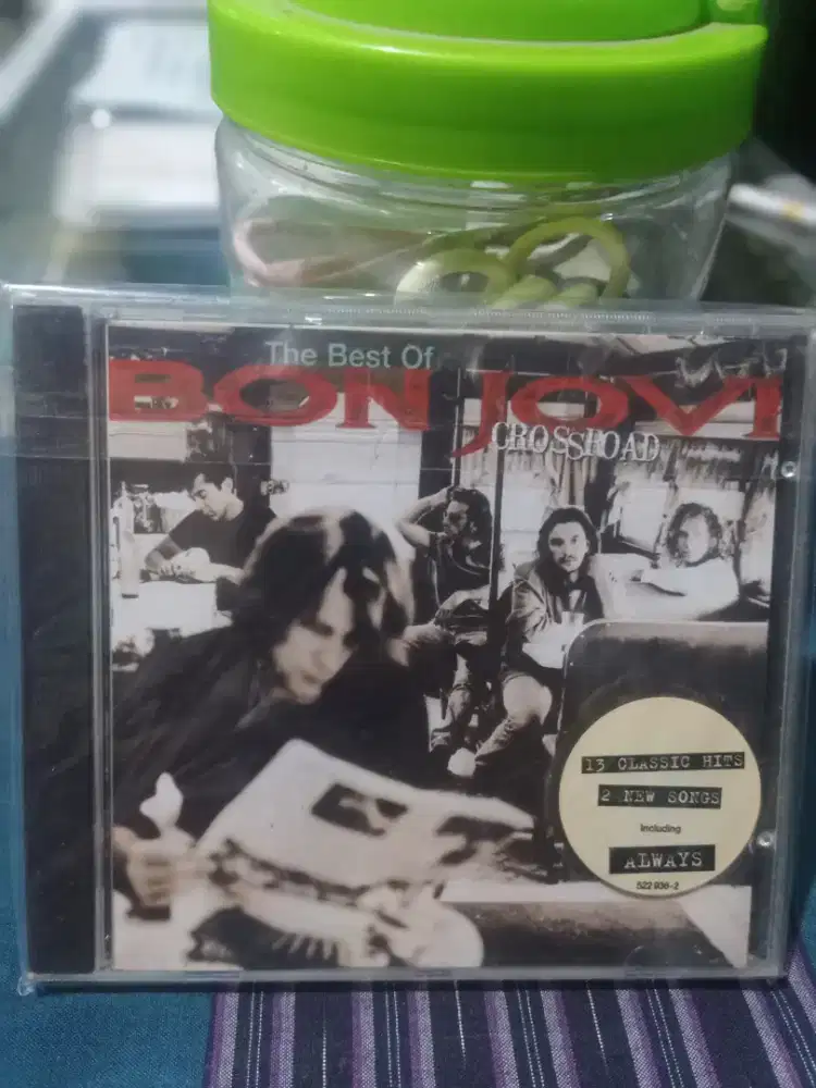 CD the best of BON JOVI crossroad