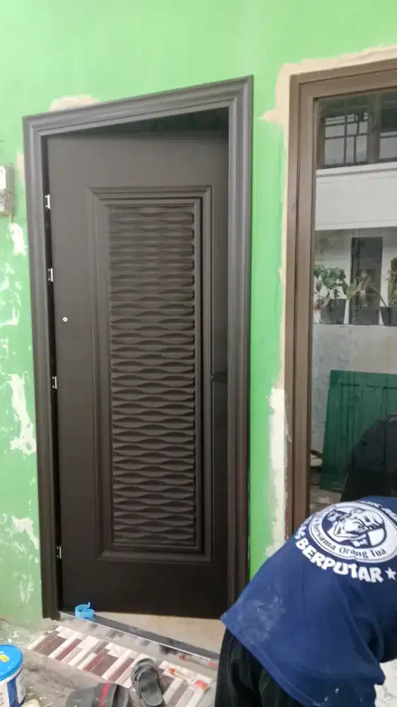 Kusen aluminium pintu