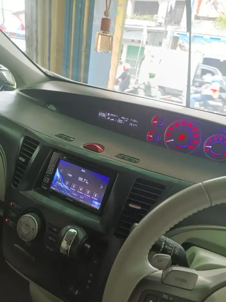 Head Unit Alpine INE-W960E ex Mazda Biante
