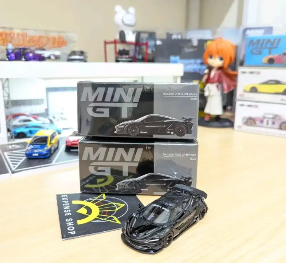 MiniGT 777 Mclaren 720S LB Work Black