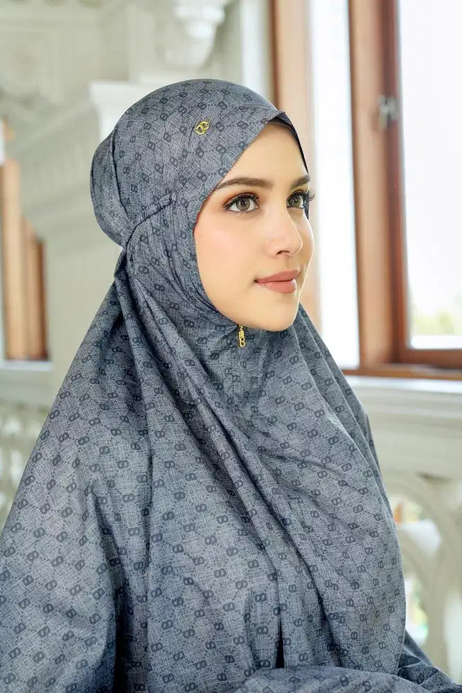 Mukena Buttonscarves As Is Capsule Prayer Robe Grey