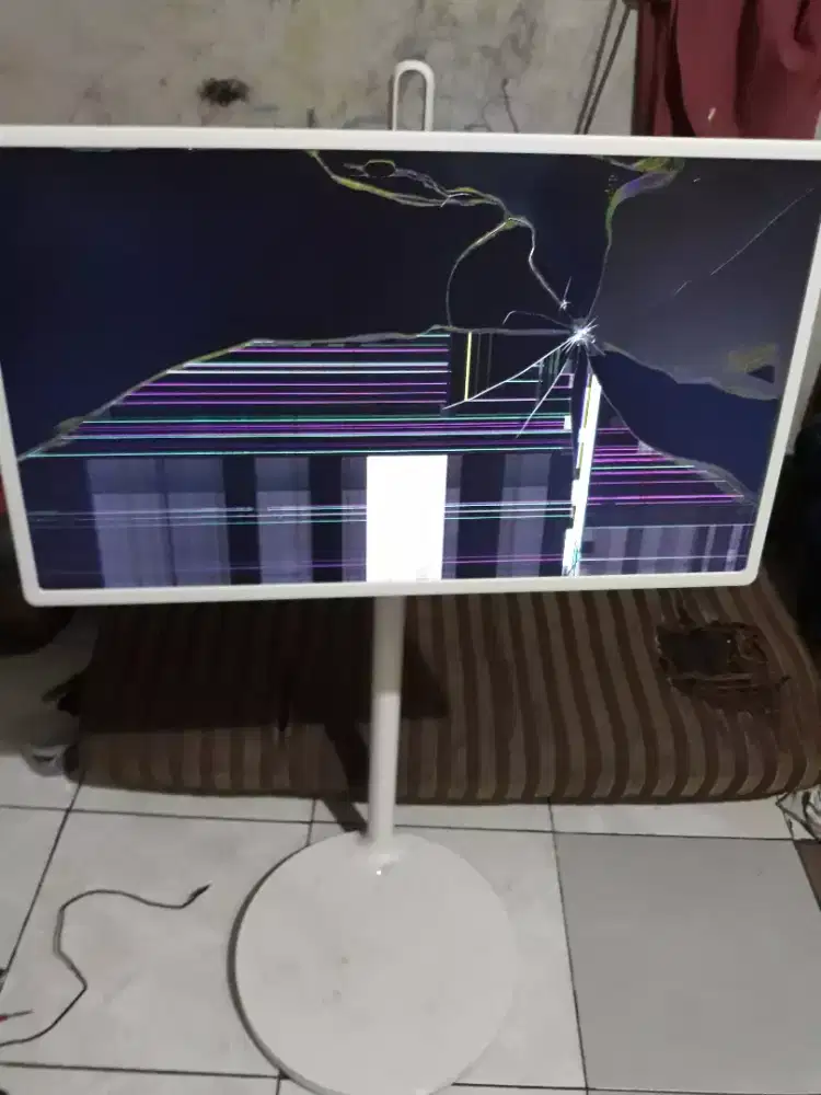 Lg stanbyme 27 inch minus layar pecah normal