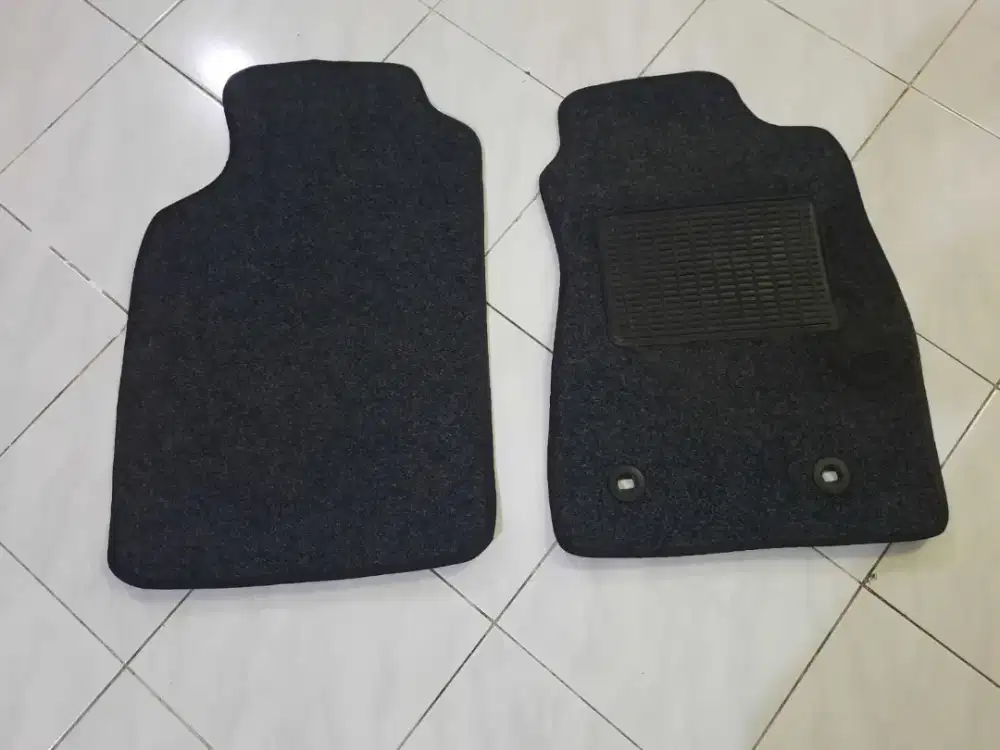 Karpet mobil coil mat Grand Innova 2012