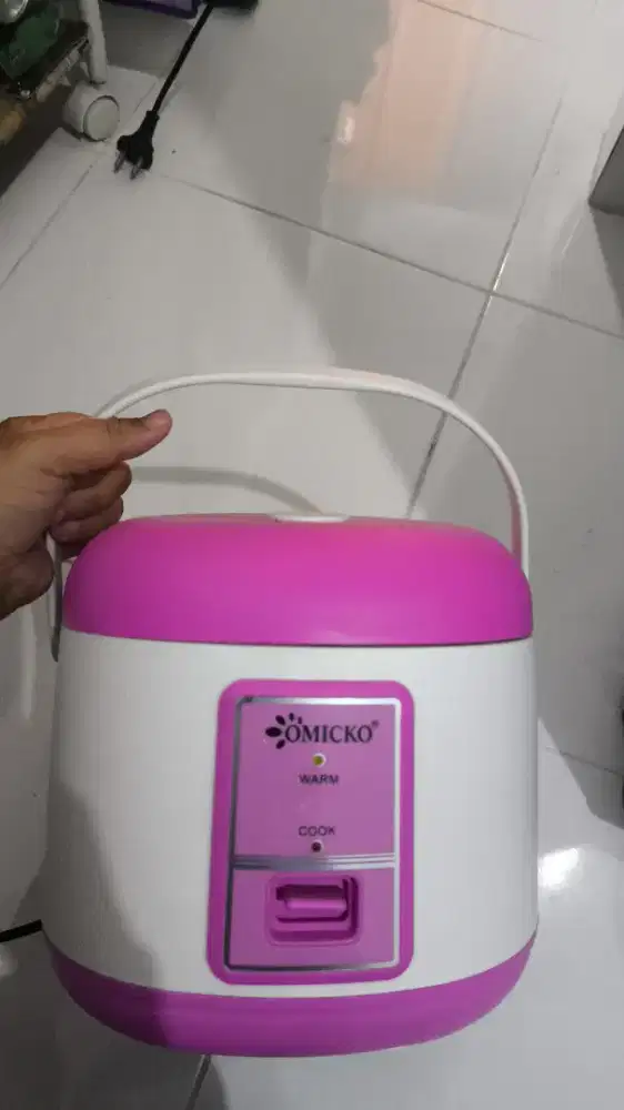 Rice cooker pink