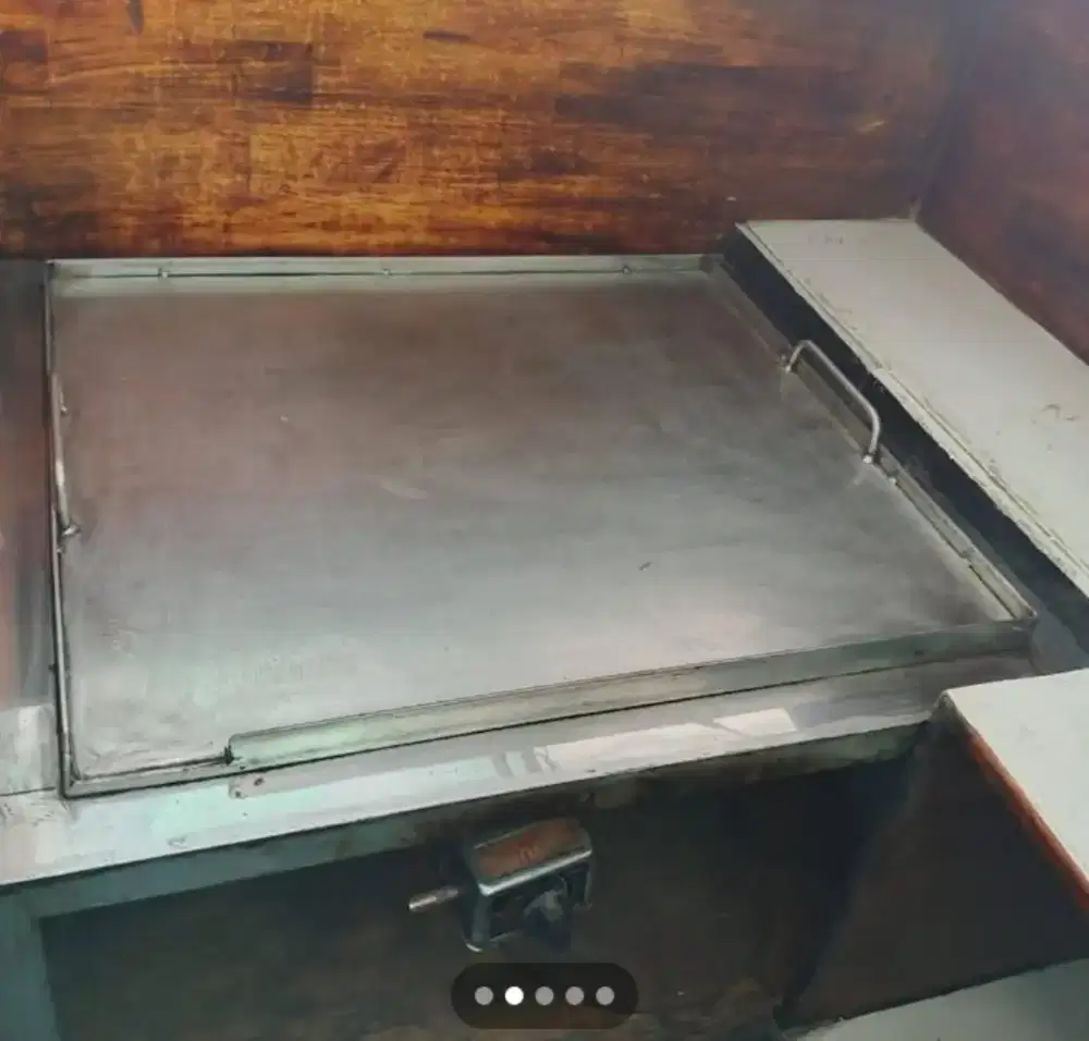 Meja bar cafe second