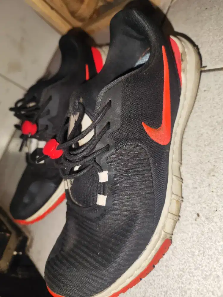 Sepatu Nike Trainer Original - Nett