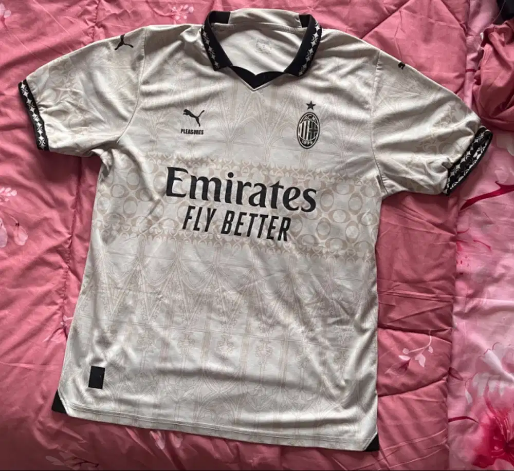23/24 AC Milan x PLEASURES White Fourth Jersey