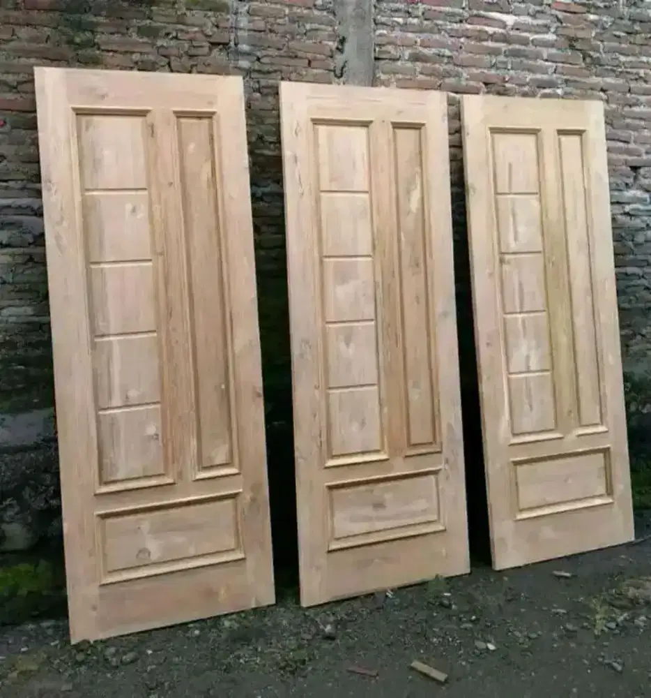 Jual daun pintu bahan kayu mahoni dan jati barang ready
