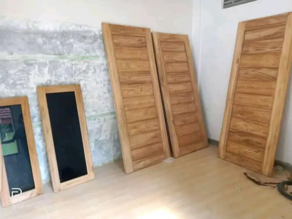 Jual daun pintu bahan kayu mahoni dan jati barang ready stock