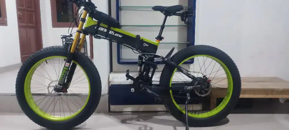 Sepeda Listrik Lankelesei XT750+