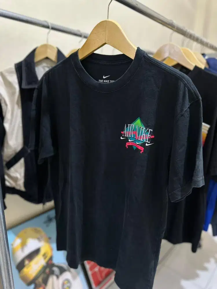 T-Shirt Kaos Nike Air Swoosh Big Logo Vintage