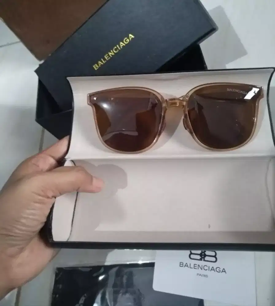 Kacamata bale Brown bisa di lipat