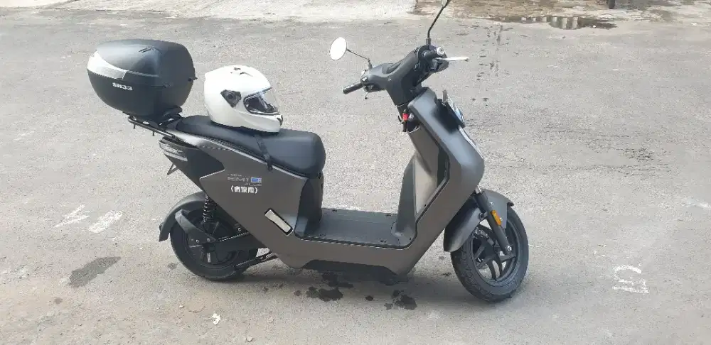 Honda EM1e Plus Rack Shad kolpri terawat