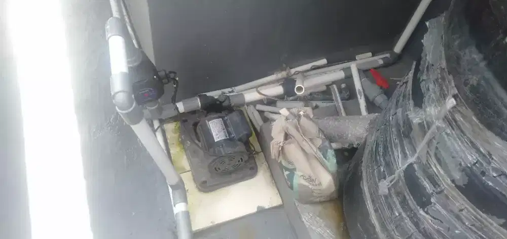 Tukang pompa air,tandon air, wastafel, kloset duduk, water heater,dll