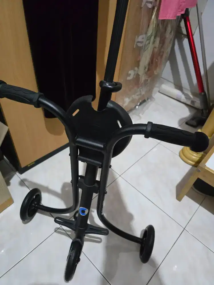Micro Trike. Stroller dorong anak.