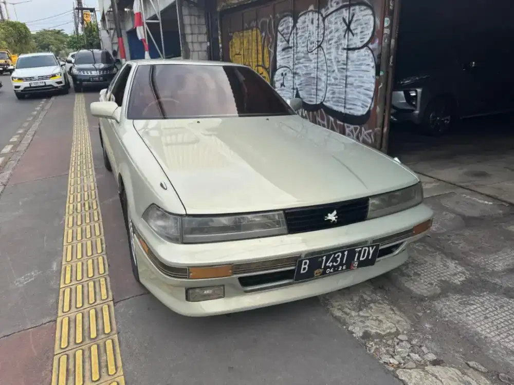 Toyota soarer coupe 2 pintu JDM th 1994 AT
