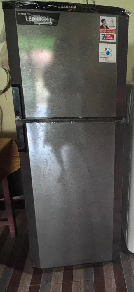 Kulkas sanken 2 pintu