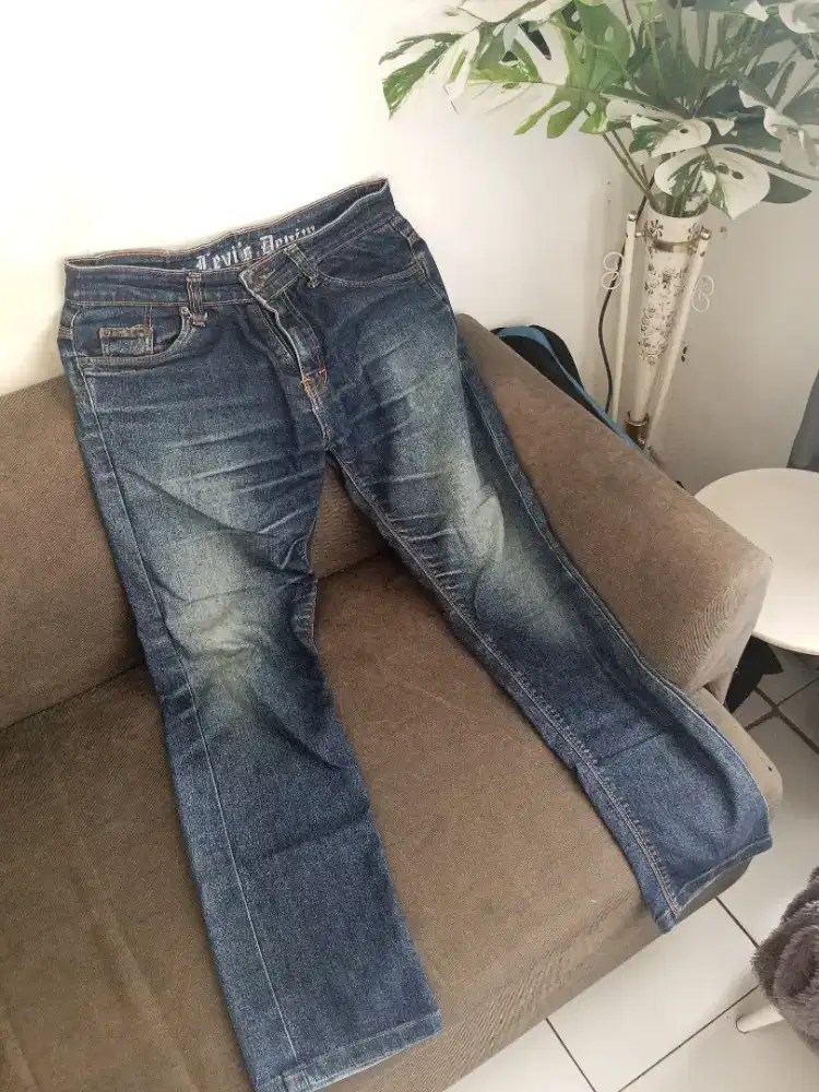 Celana jeans pria size 32/33