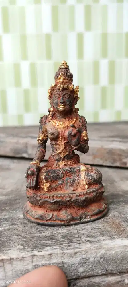 PATUNG PERUNGGU PLIT EMAS