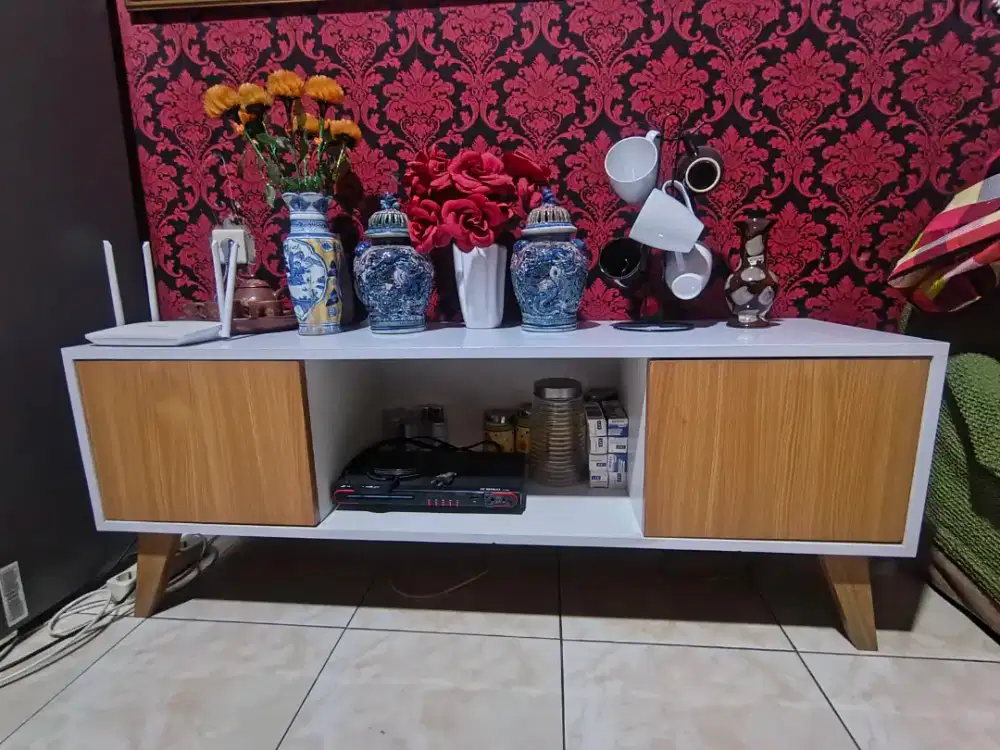Meja Rak TV Multiplex Tebal Minimalis
