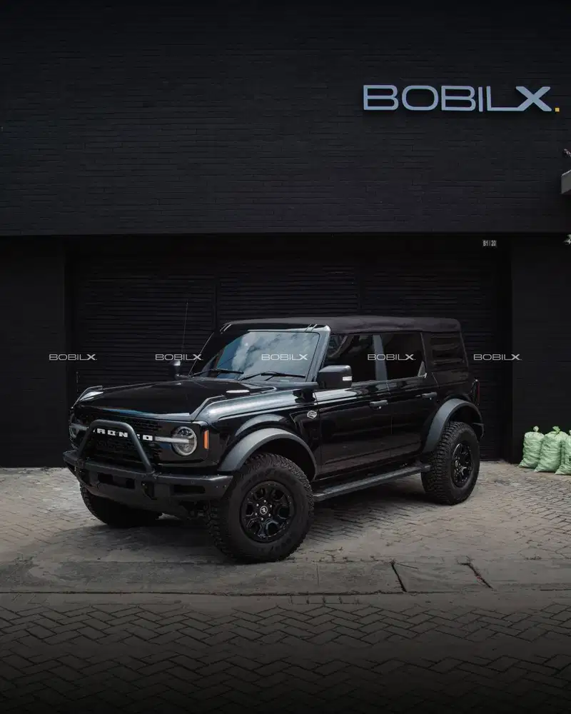 2022 Ford Bronco Shadow Black Antik Like New