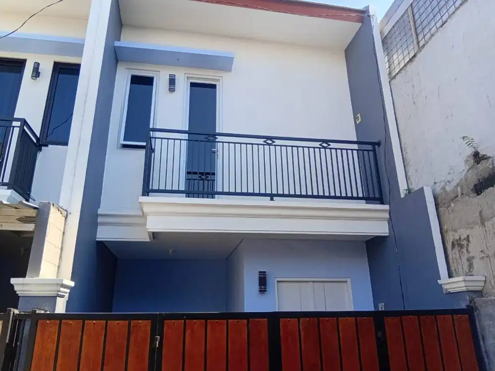 Dijual Rumah  2 Lantai GressJl. Libra Tambaksari Surabaya