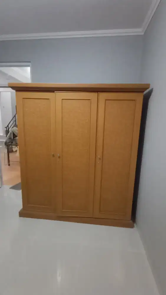 Ranjang dan Lemari jati 3 pintu