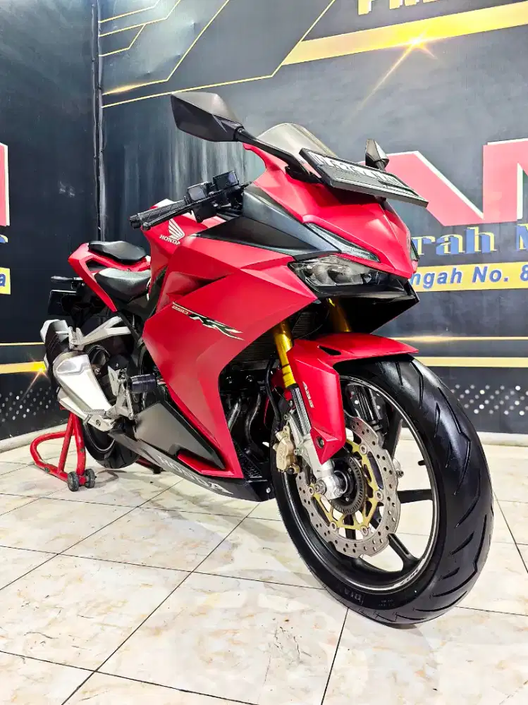 Cbr 250 rr ABS bravery Mat Red 2020 KM.13rb . Anugerah motor rungkut