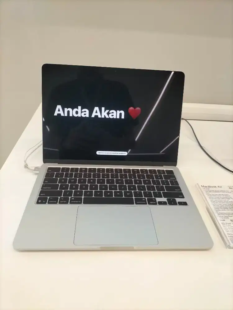 Macbook air M4, bisa cicilan tanpa kartu kredit