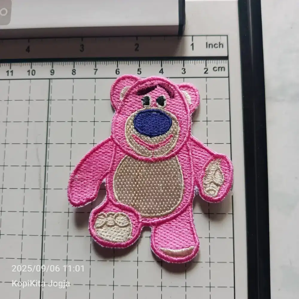 Emblem patch bordir lotso