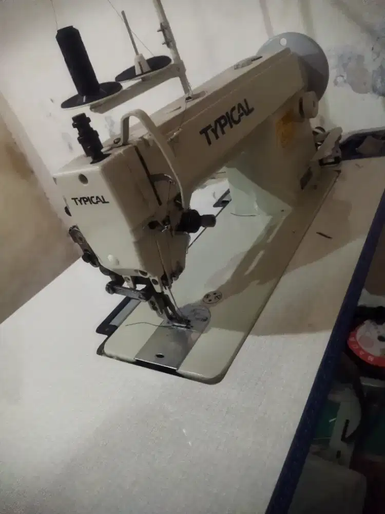 Mesin jahit walkingfoot tebal jok tas terpal dll