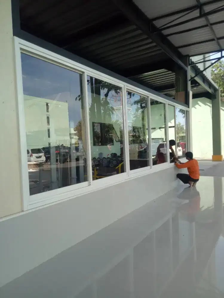 Kusen aluminium kaca