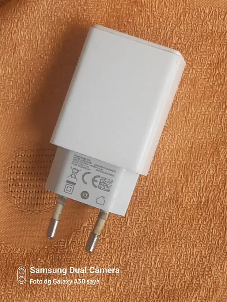 Kepala charger original Realme out put 2 amper 5V bawaan Realme C17