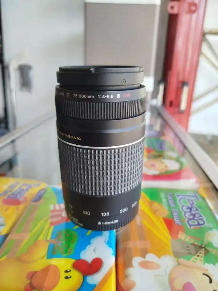 Lensa canon ultrasonic 75-300m III usm