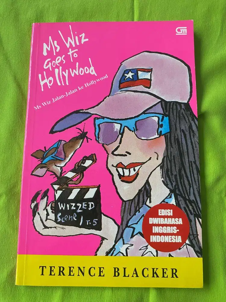 BUKU MIZ WIZ – JALAN JALAN KE HOLLYWOOD – GRAMEDIA – PRELOVED LIKE NEW