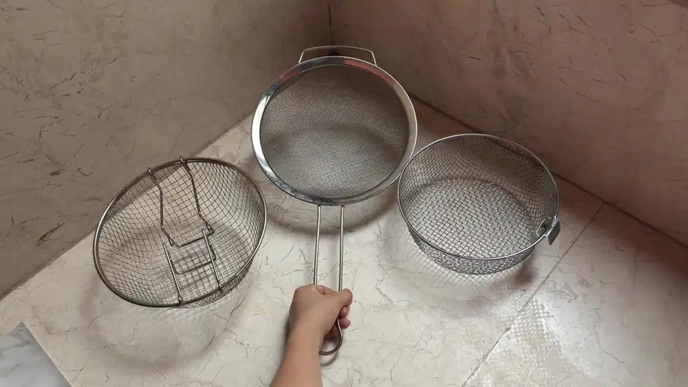 Penggoreng dan penyaring besi BARU