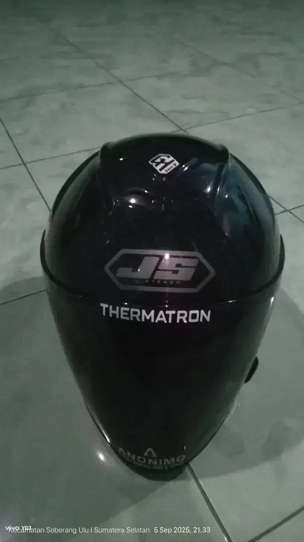 Helm merk JS predator