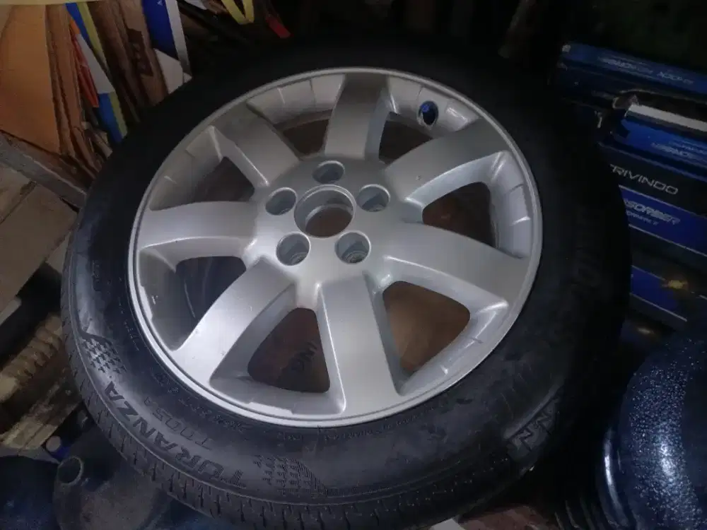 Velg ring 17 ,baud 5 pcd 114,3+ban 80%