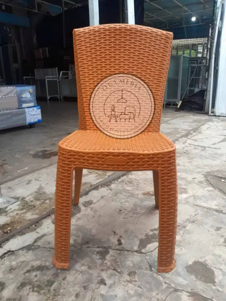 READY KURSI PLASTIK TERMURAH TERLARIS SALE